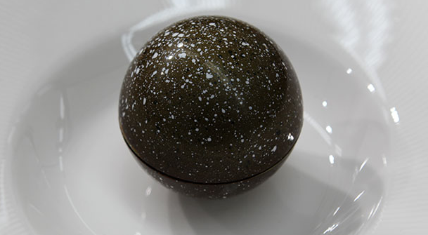 Chokoladekugle med passionsfrugt og vanilje