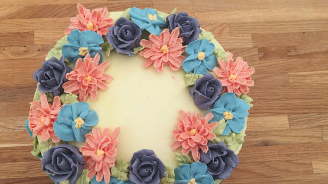 blomstret kage