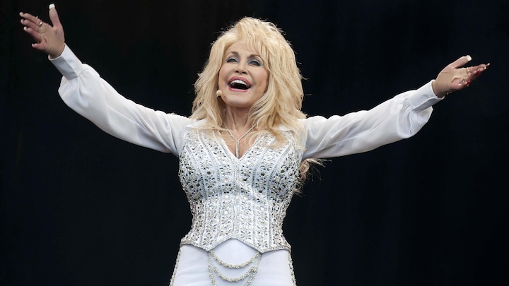 70 år med Dolly Parton: Derfor holder countrystjernen stadig | Musik | DR