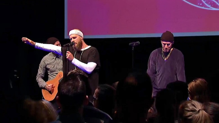 Sådan har du aldrig hørt danmarkshistorien før: Danske musikstjerner gav historisk koncert