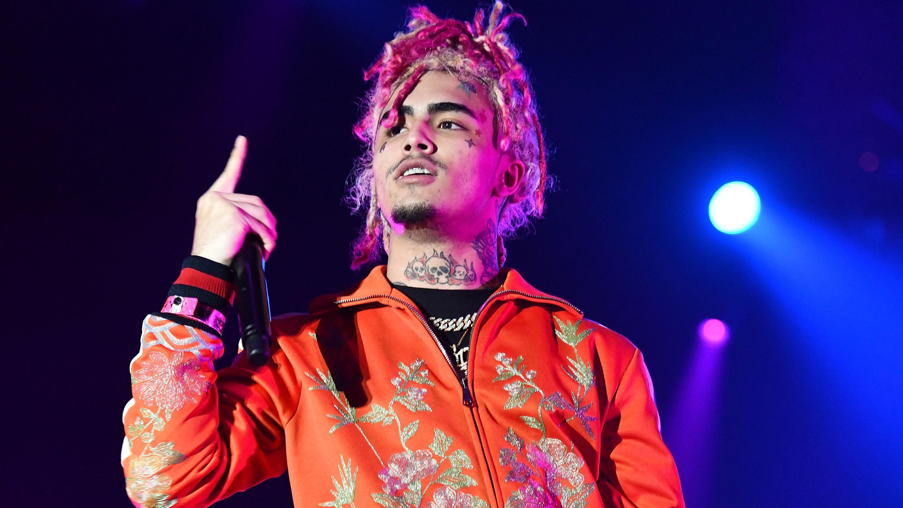 Dameglad hit-rapper gæster Danmark: Det er det, man vil kalde dum rap ...