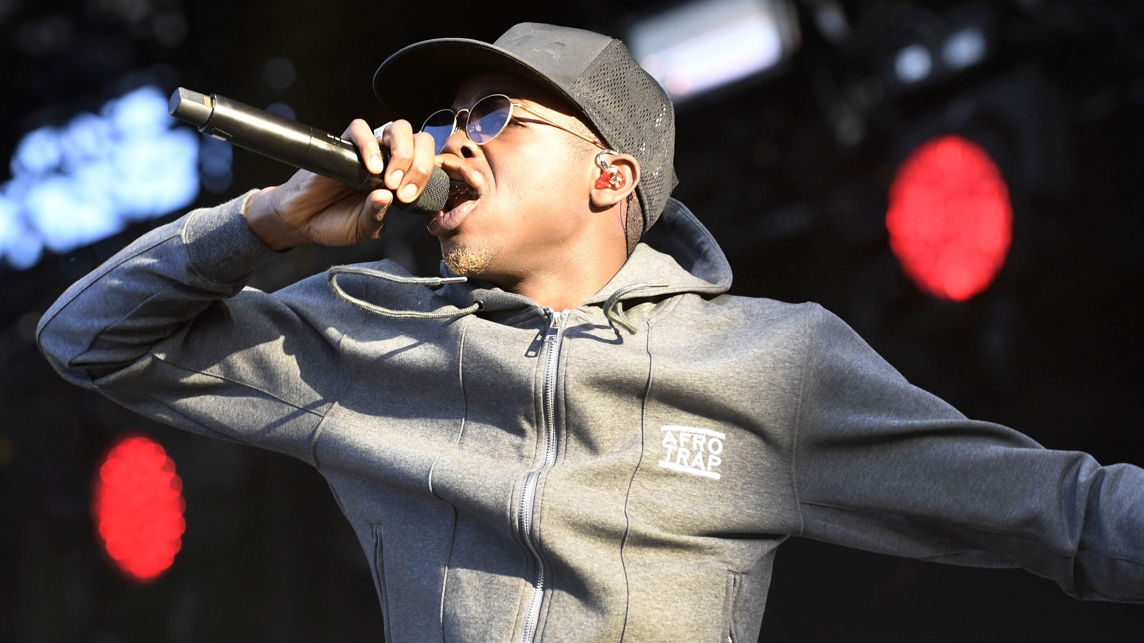 Skal spille i Danmark om halvanden uge: Nu er rapper sigtet for drab ...