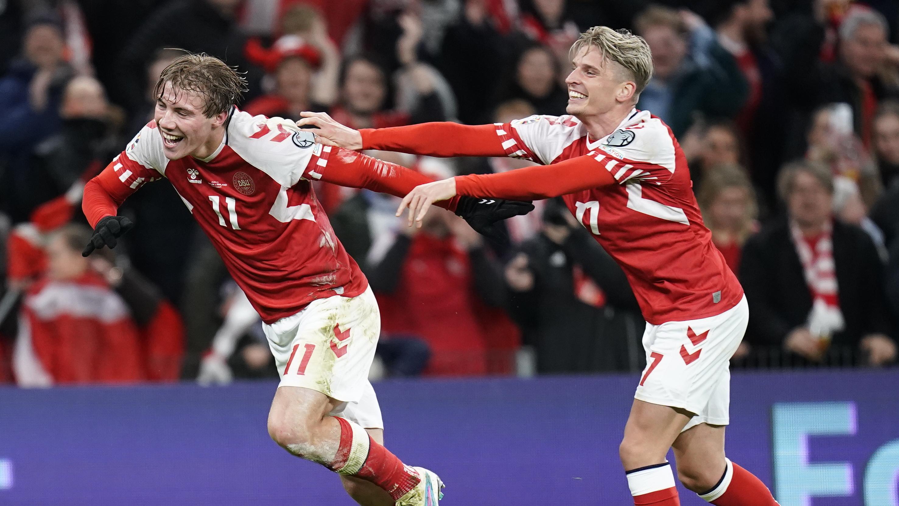 MINUT FOR MINUT Hattrick-Højlund sikrer Danmark sejren over Finland ...