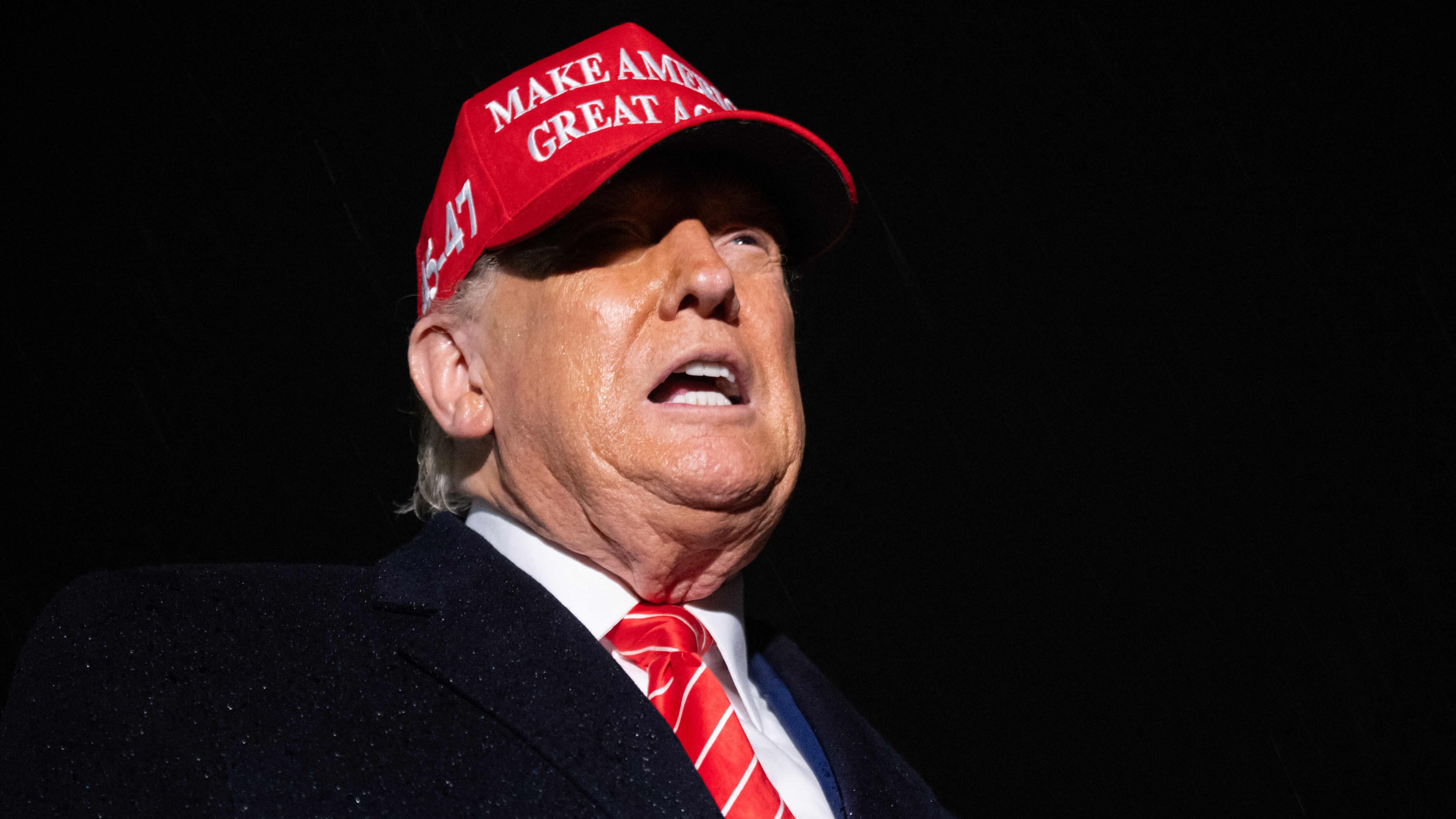Stål-tolden stiger: Trump fastholder hård linje – hvad betyder det for Danmark?