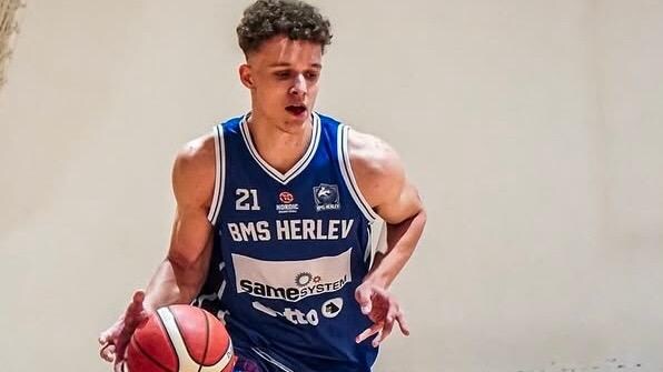 Fra Håndboldstjerne til Basketball-Eventyr: Sebastian Haubro Tager til USA!