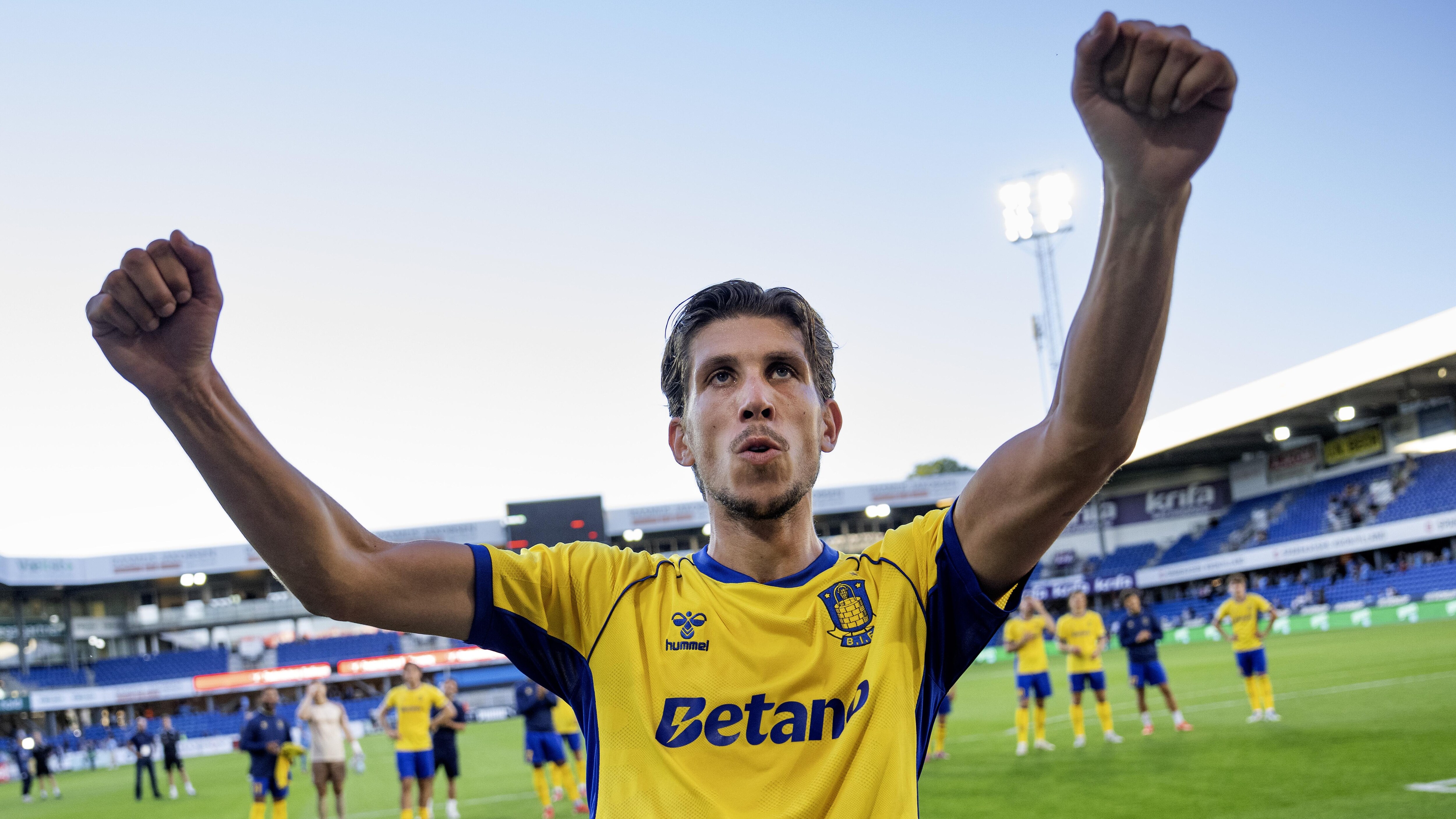 Brøndby og FCK er suveræne i Superligaen: Se rundens mål her