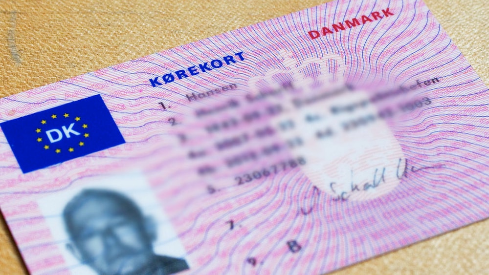 Quiz med kendtes CPR-numre lukket | Tech | DR