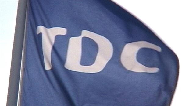 TDC outsourcer 800 ansatte i Danmark | Penge | DR