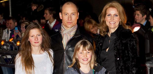 DIN MENING: Har du tillid til Helle Thorning? | Nyheder | DR