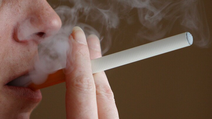 elfbar nachfüll pod läuft aus Cigarette Électronique avec Accus main image 0