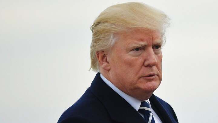 Trump-tweet skaber forvirring: Kendte han til Flynns løgne?