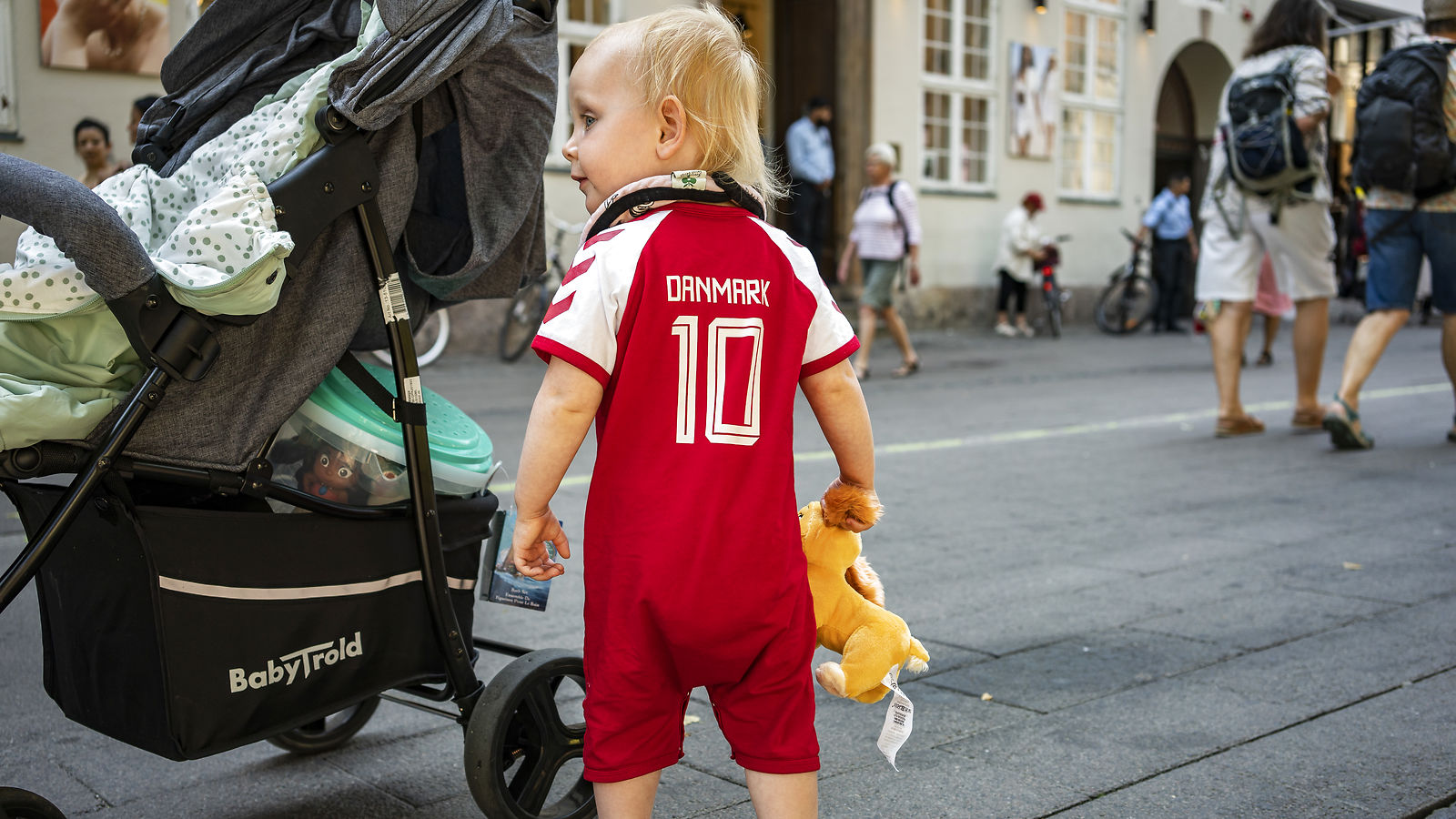 Christian Eriksen: Fra hjertestop til landsholdet – men fremtiden er uvis — image 6