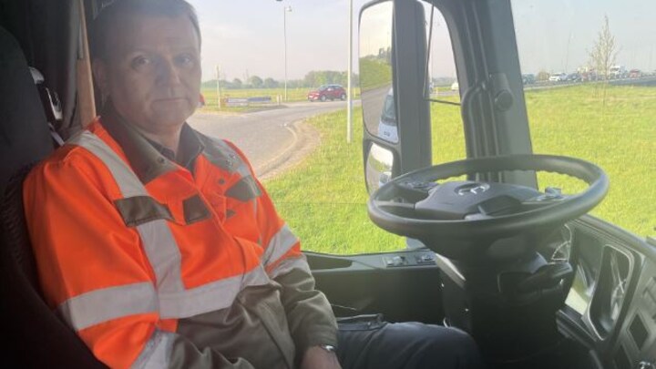 Keld blokerer afkørsel ved Herning: 'Det er meget udansk at blokere, men desværre har vi en regering, der ikke vil lytte'
