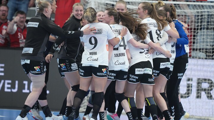Team Esbjerg er tæt på DM-guldet efter hektisk sejr over Odense Håndbold