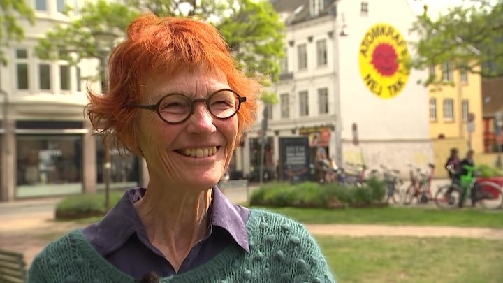 Hun stod bag verdenskendt logo: 'Det var et høfligt nej tak' | Politik | DR