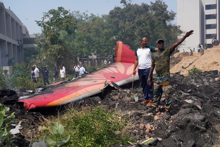 Det ved vi om flystyrt i Indien - det mangler vi svar på | Udland | DR