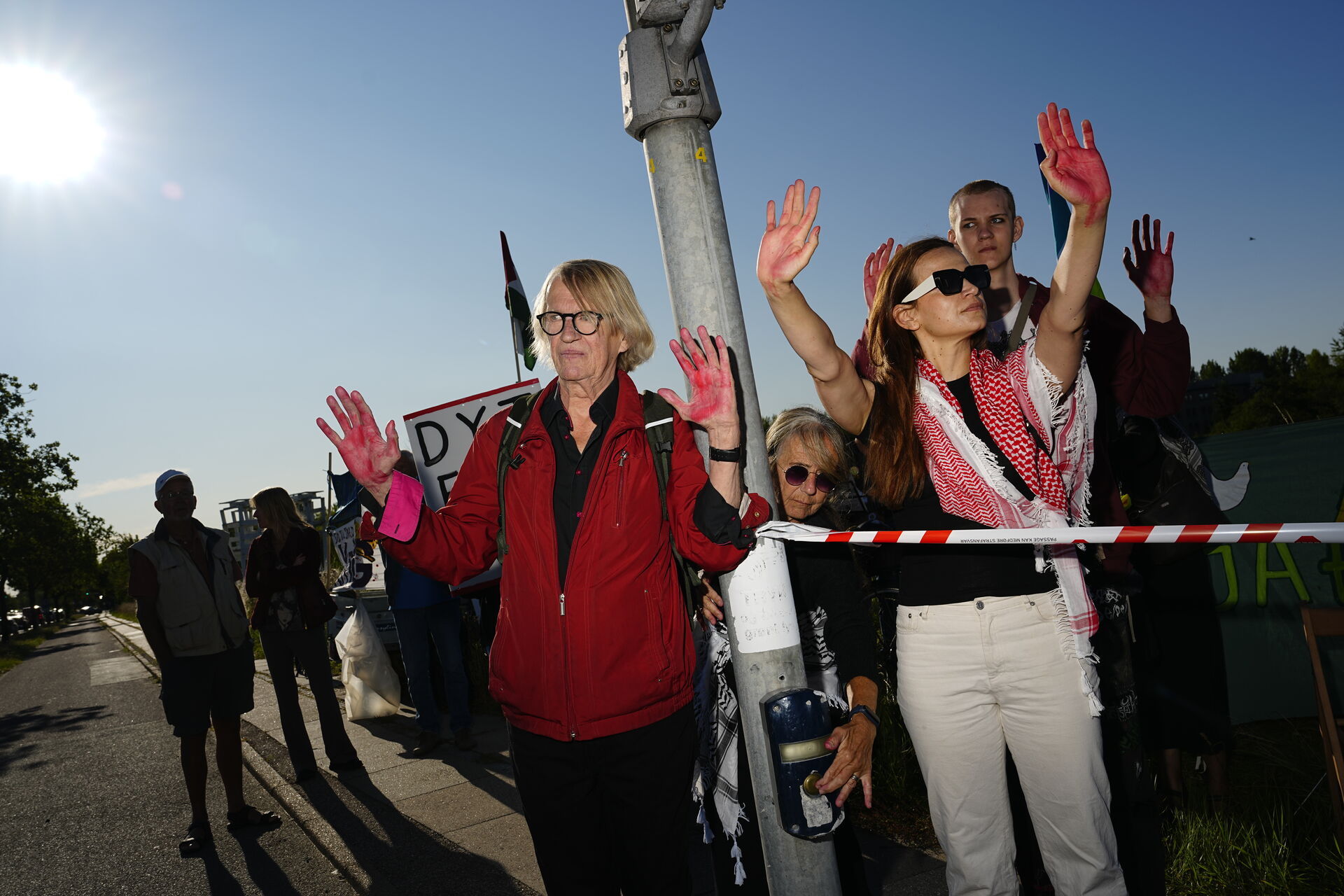 Protester mod israelsk våbenmesse-deltagelse i Danmark: 'Våben er ikke løsningen'
