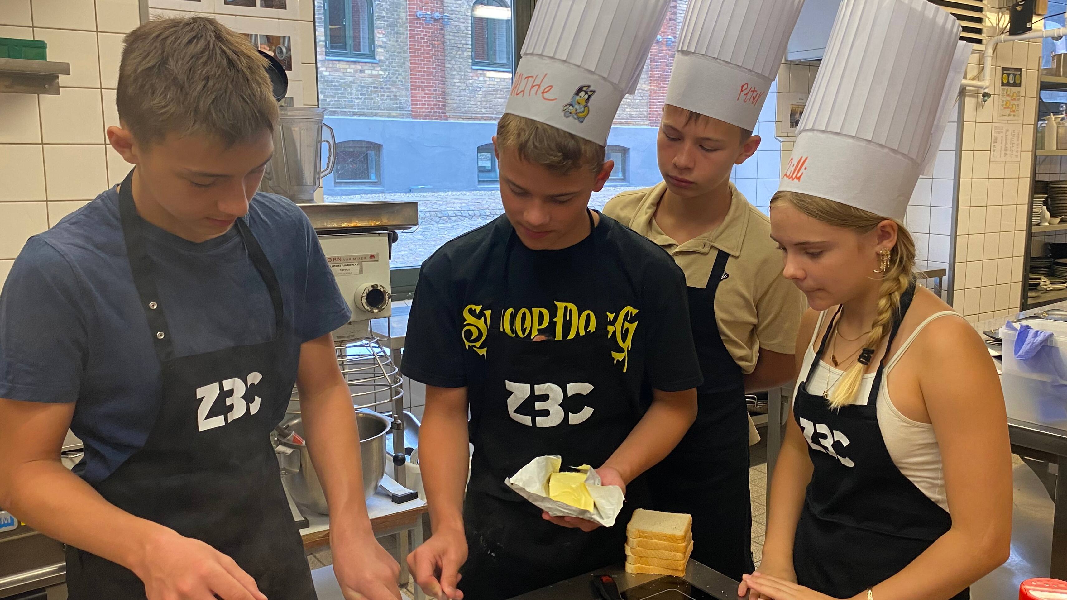 Kokke- og tjenerskole forsøger at gafle unge mennesker ved at lade dem 'Gå til Masterchef'
