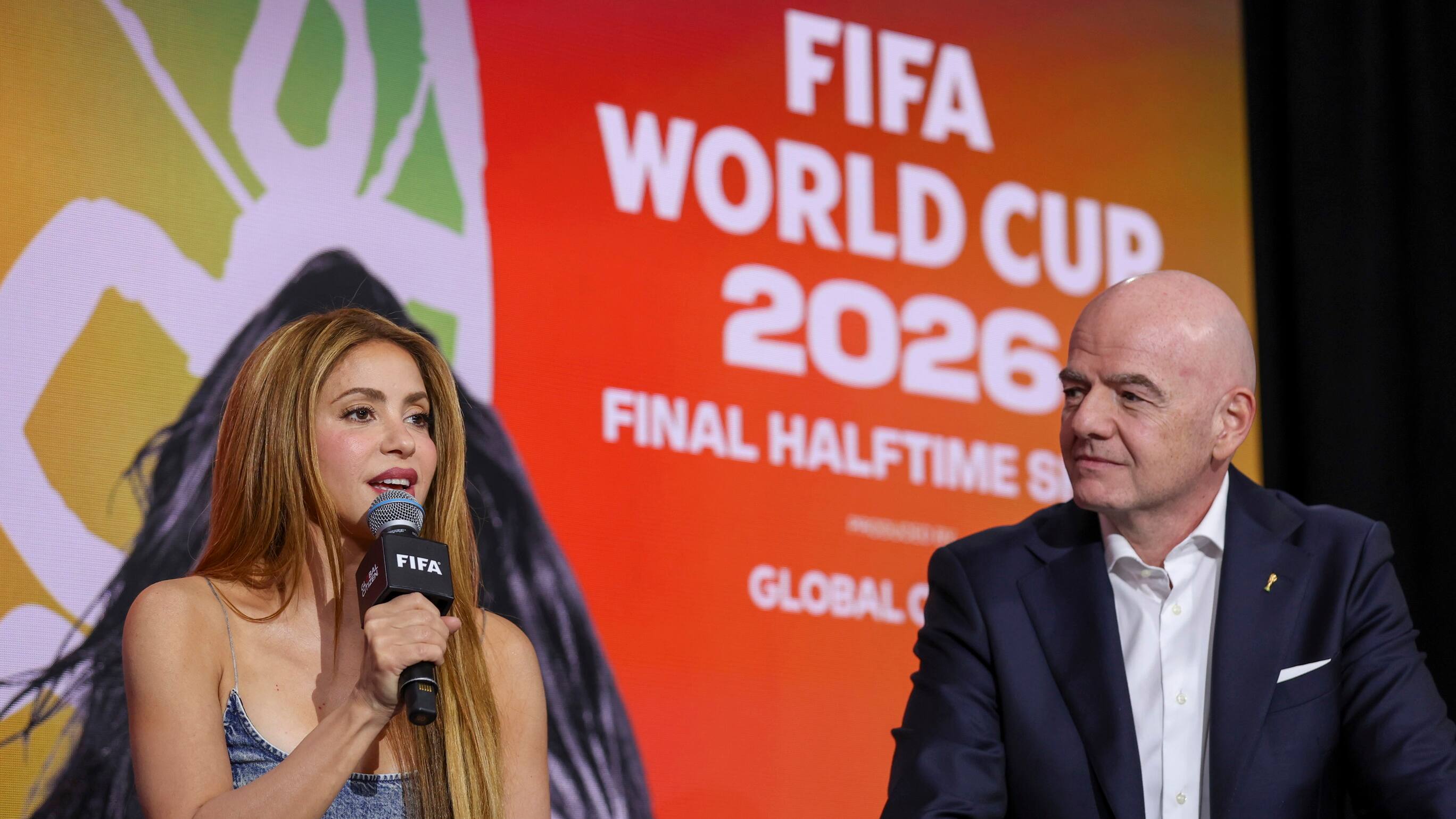 Ingen laver VM-sange som Shakira