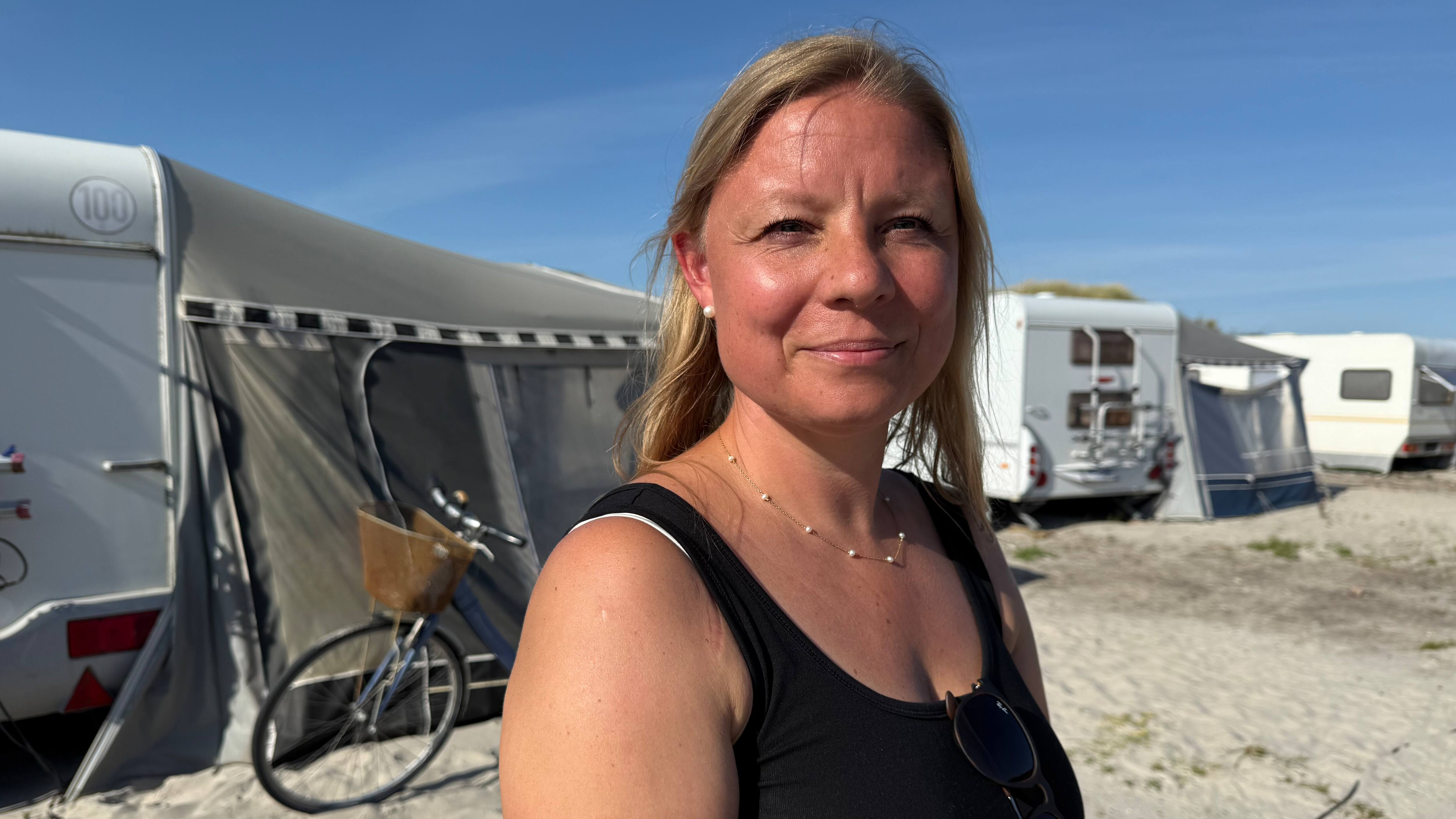 På populær ferieø kan akuthjælpen være 45 minutter væk – nu skal turister træde til