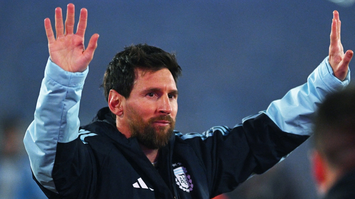 Ronaldo hylder Messi efter sidste landskamp