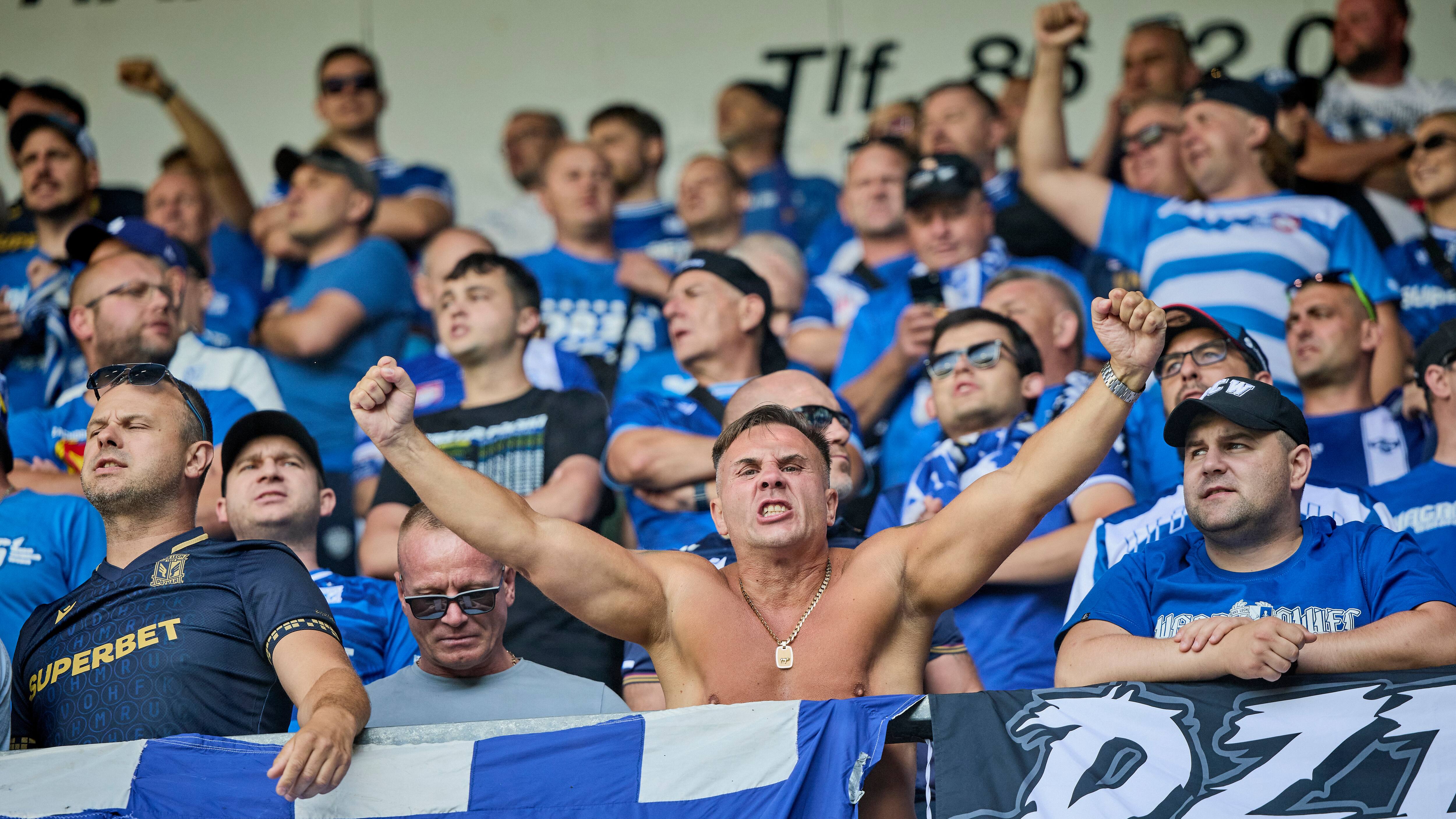 AGF til fans: Gem trøjer og tørklæder før returopgøret i Polen