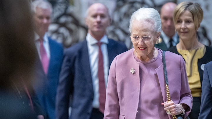 Dronning Margrethe har fået foretaget en ballonudvidelse | Indland | DR