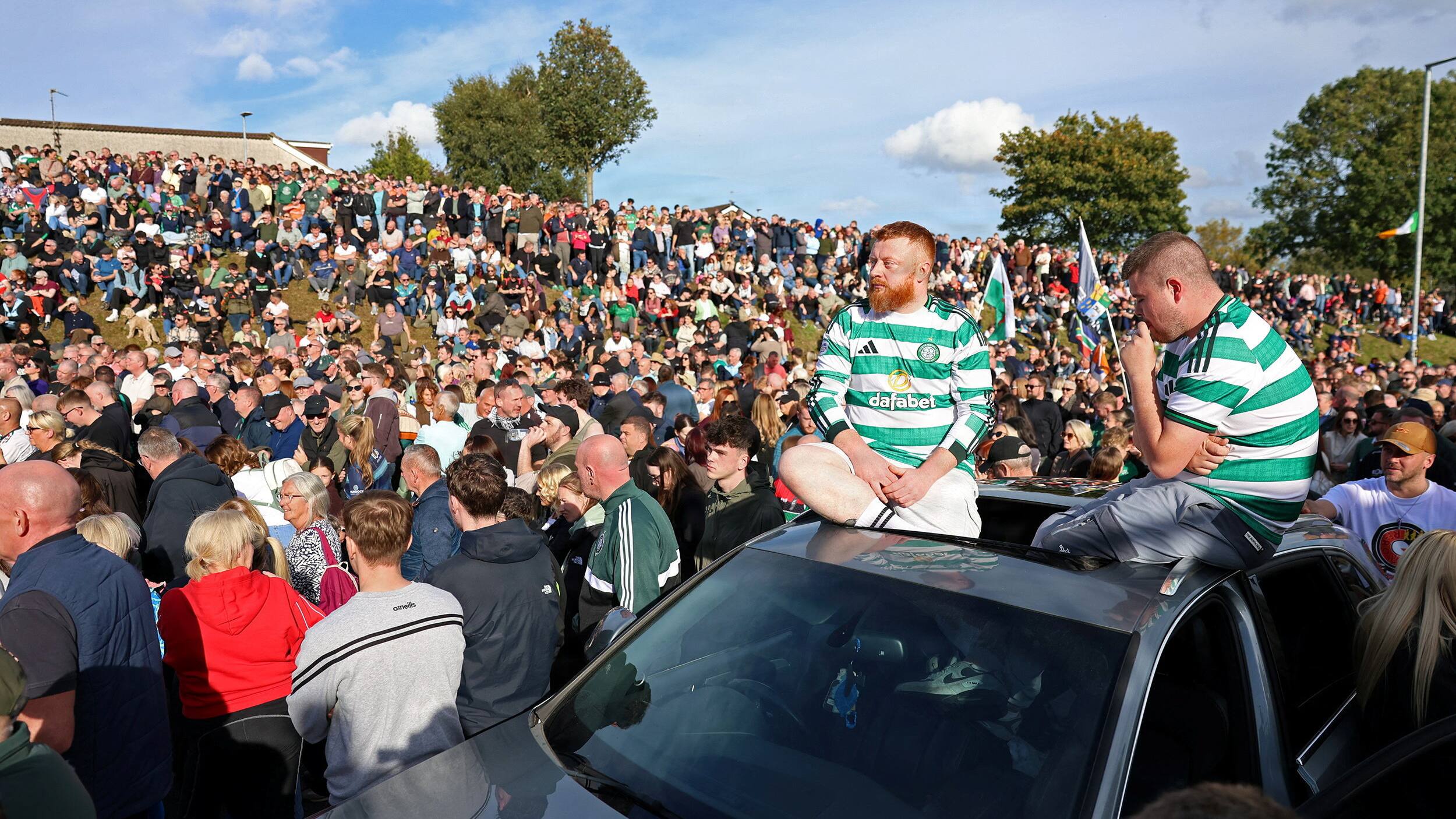 Fortsatte demonstrationer i nordirsk by