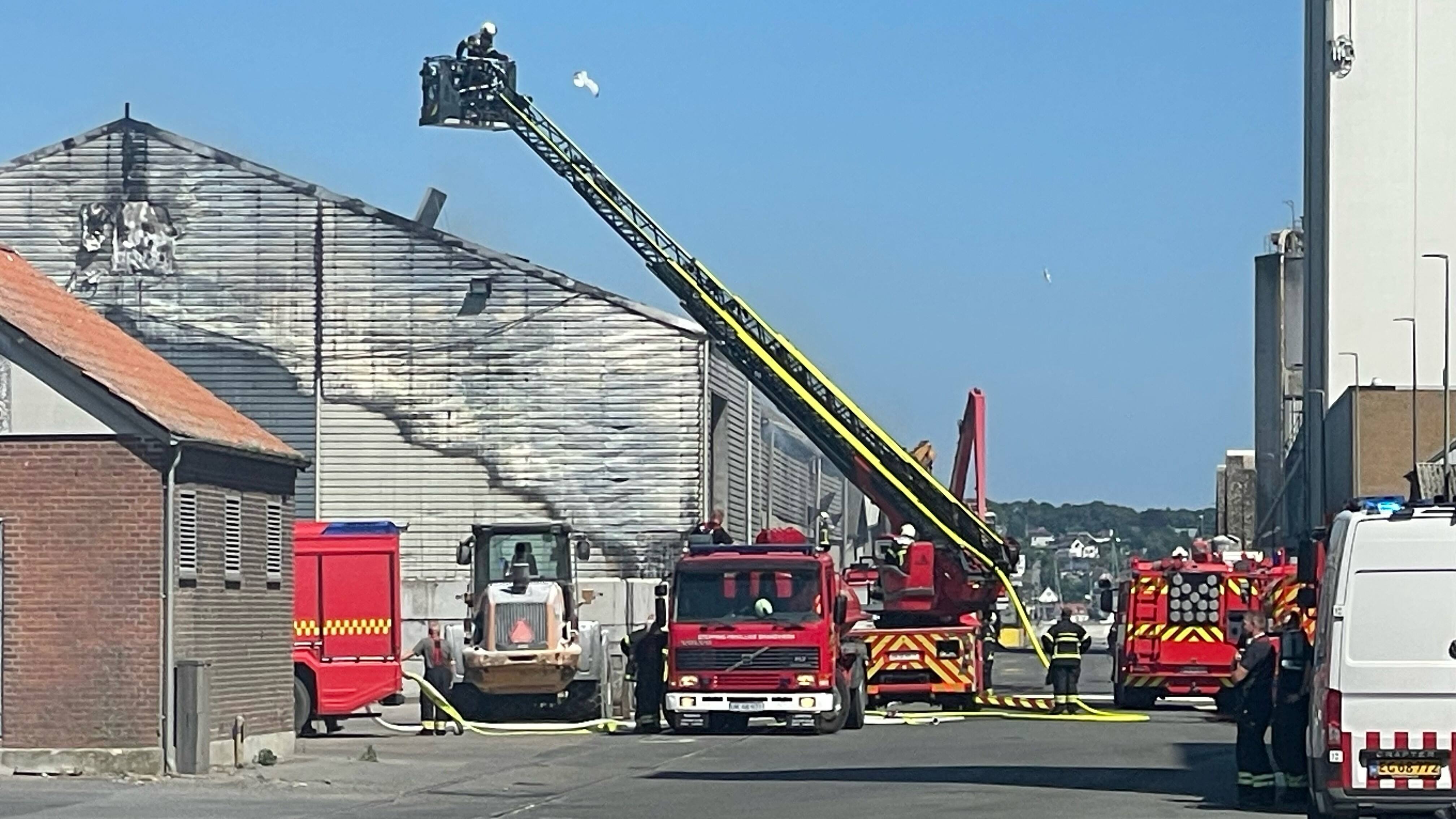 Brand i industribygning på Kolding Havn