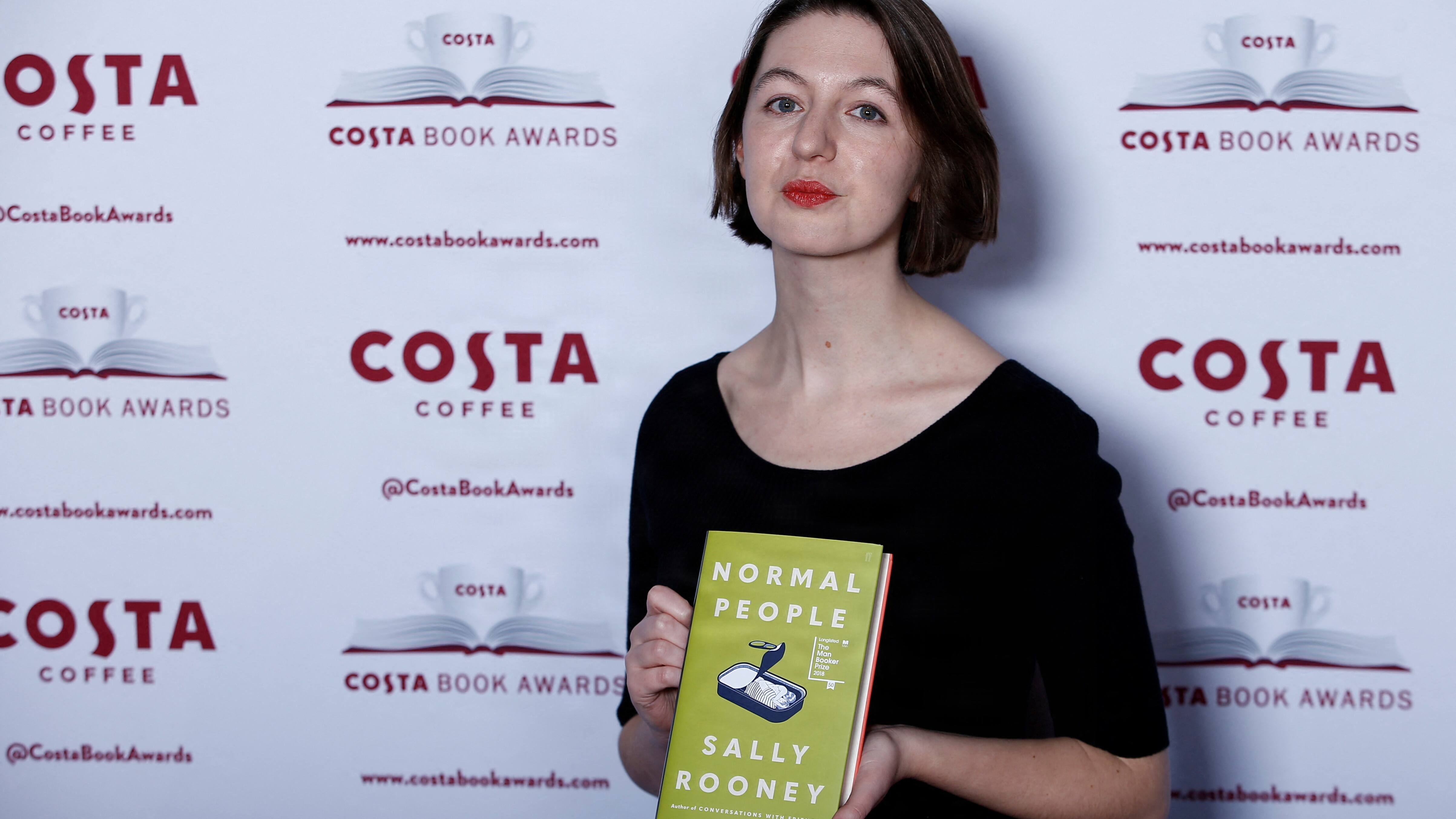 Sally Rooney stopper salg af romaner i Storbritannien efter støtte til Palestine Action