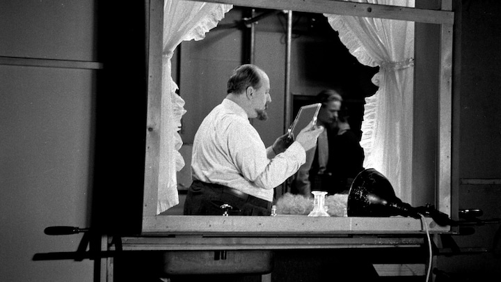 Se billederne: DR har klædt sig ud og fejret fastelavn i snart 100 år