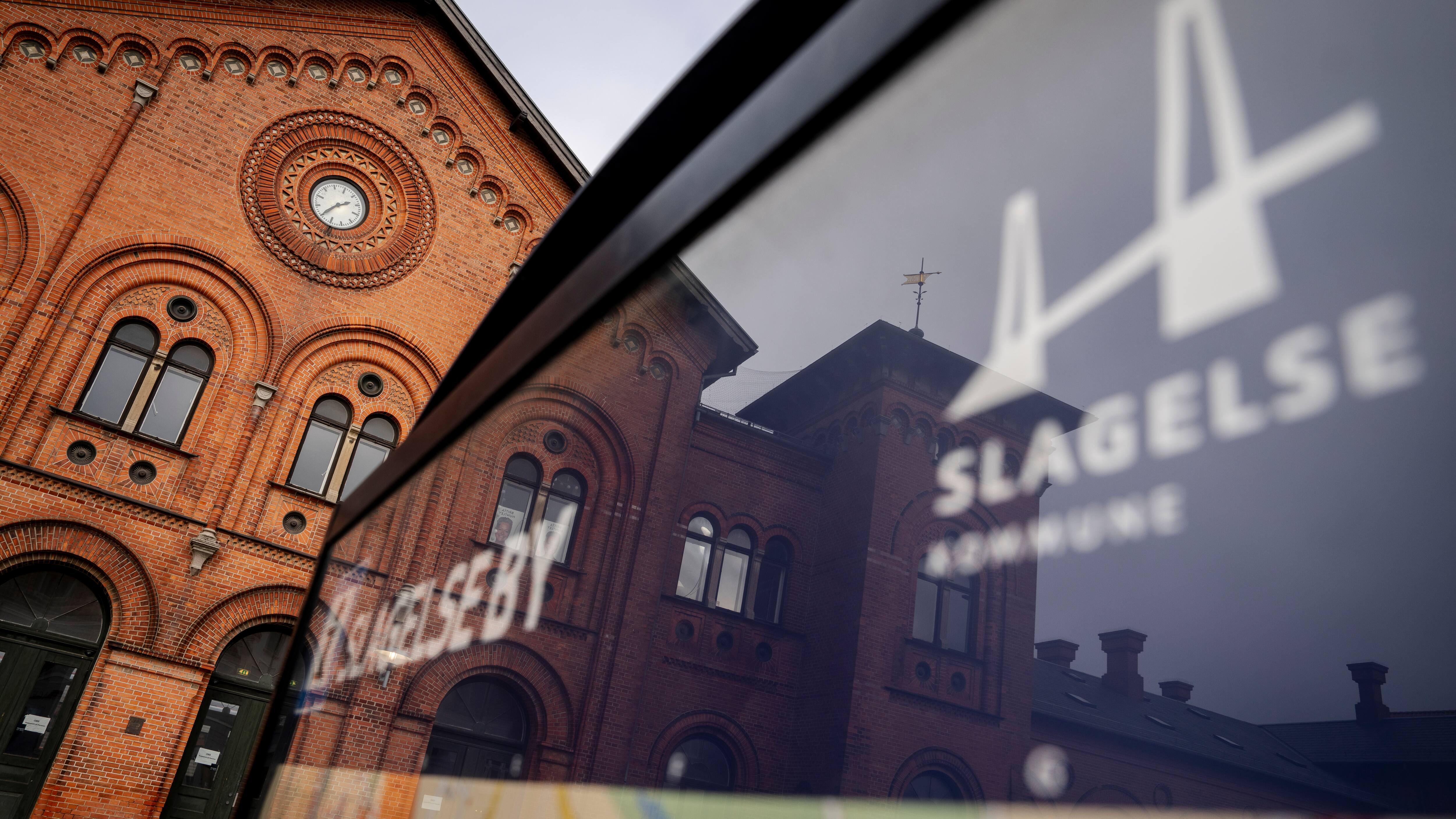 Slagelse Kommune finder 120 millioner og indgår budgetforlig
