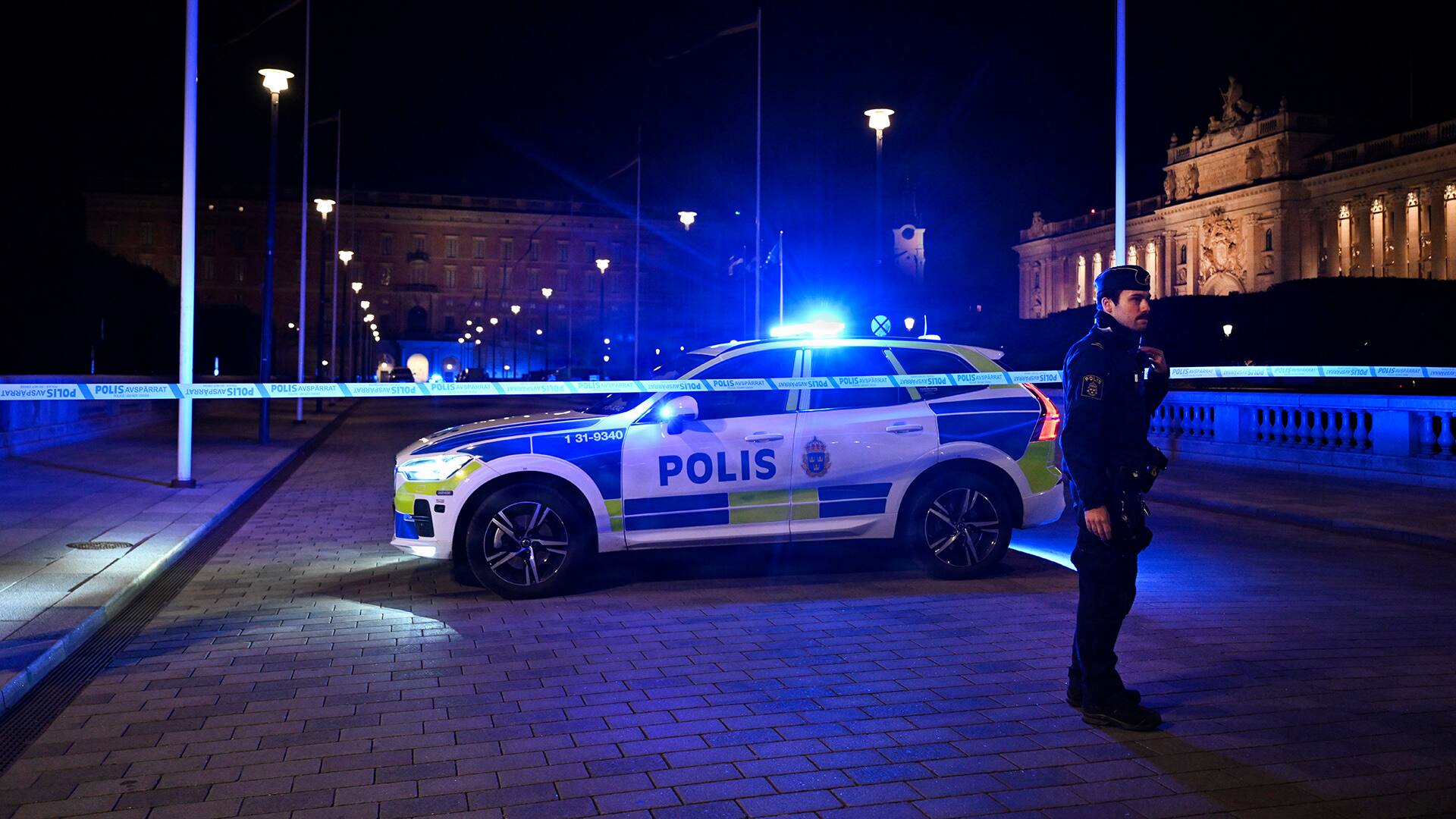 Svensk politi affyrer skud mod mand ved Stockholms Slot