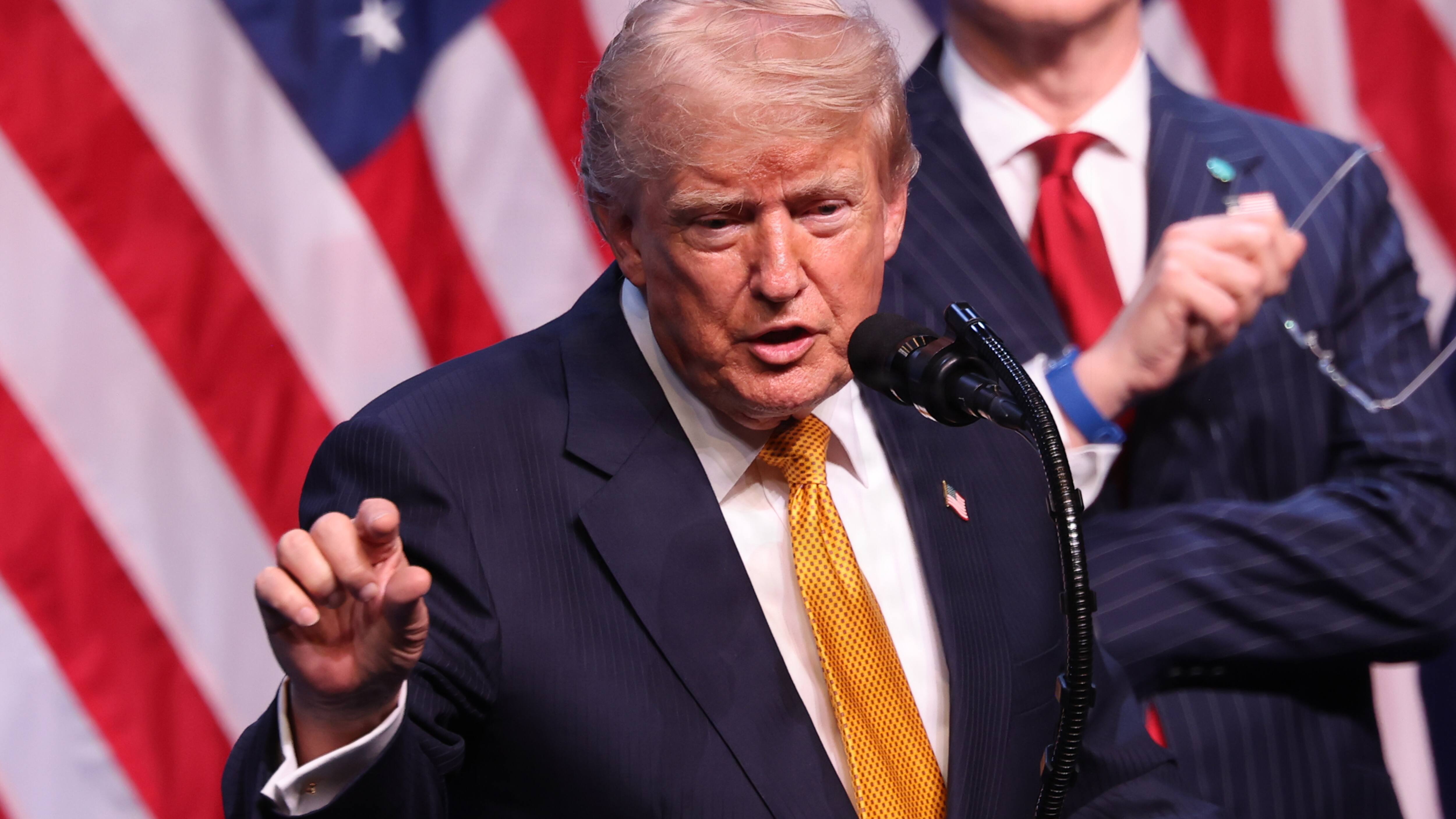 Trump: USA vil overtage Hormuzstrædet