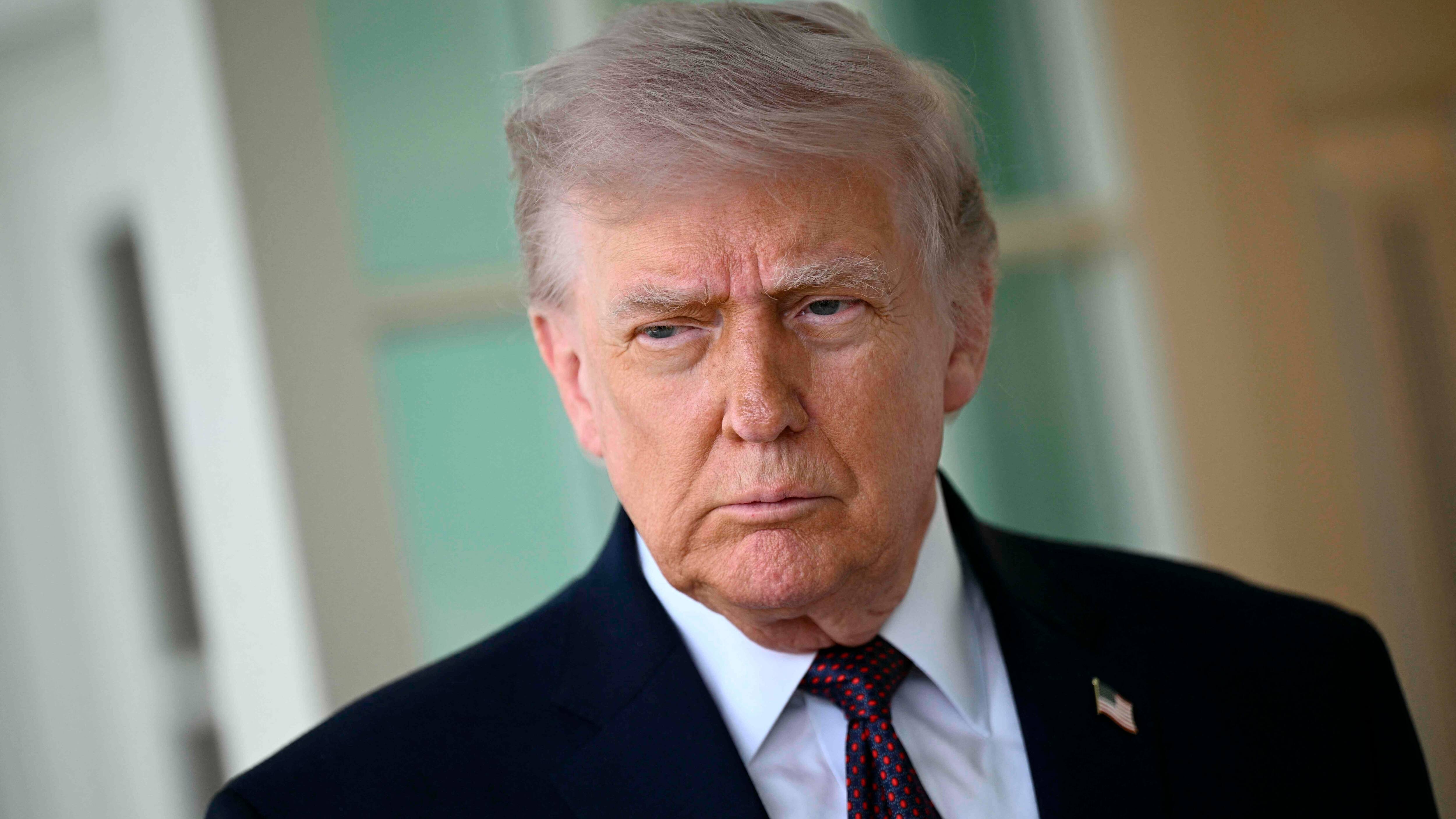 Trump udelukker flere medier fra Det Hvide Hus