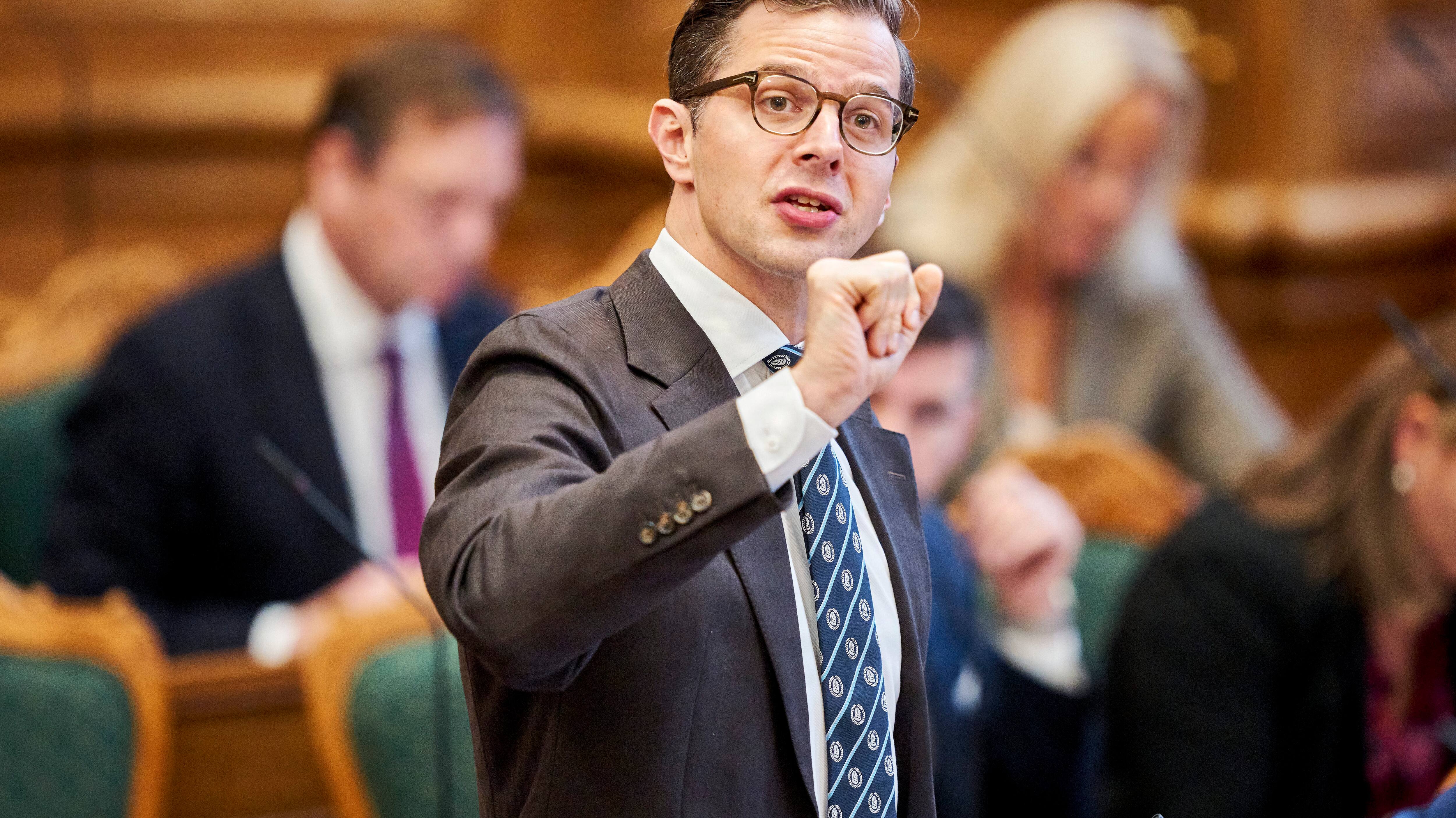 Facebookopslag kan få politiske konsekvenser: Flere partier vil indkalde kvinde til samtale