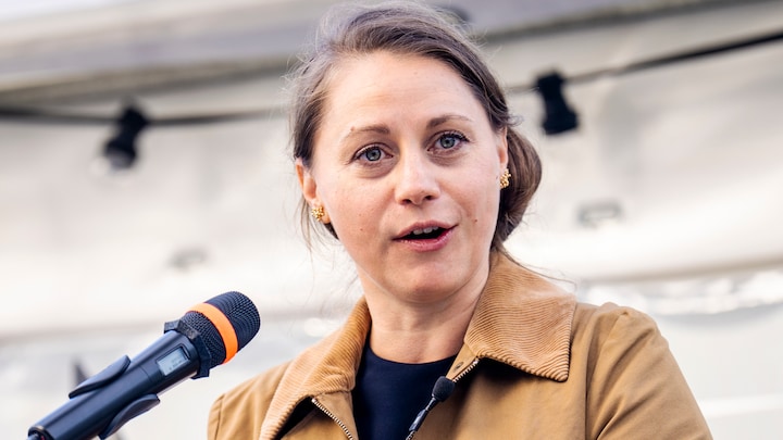 Togproblemer i Hamborg efterlader danskere på perronen | Nyheder | DR