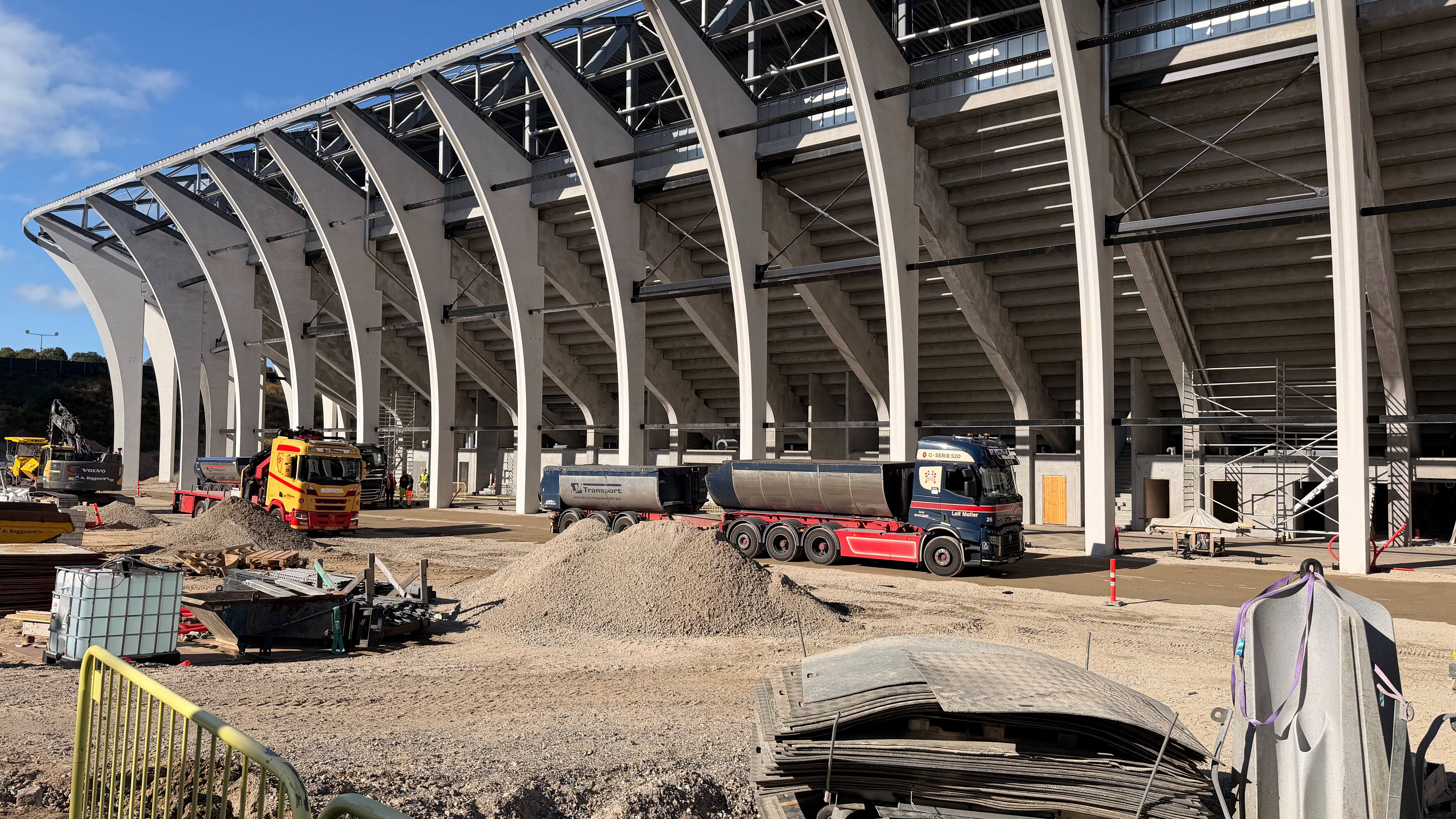 Byggeriet af Aarhus' nye stadion har nået milepæl, og det skal fejres