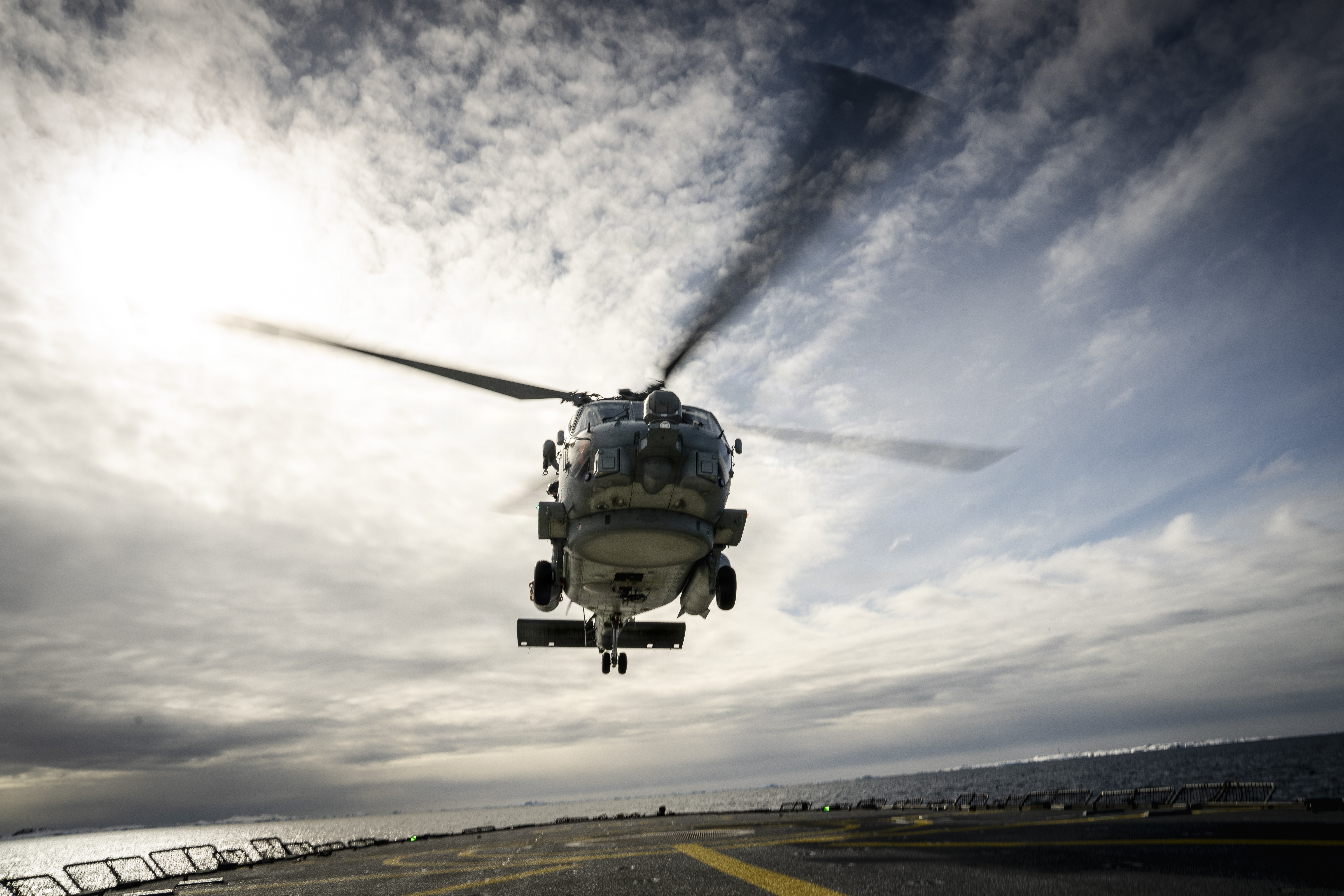 Tre nabokommuner bejler til at få en heliport på vestkysten