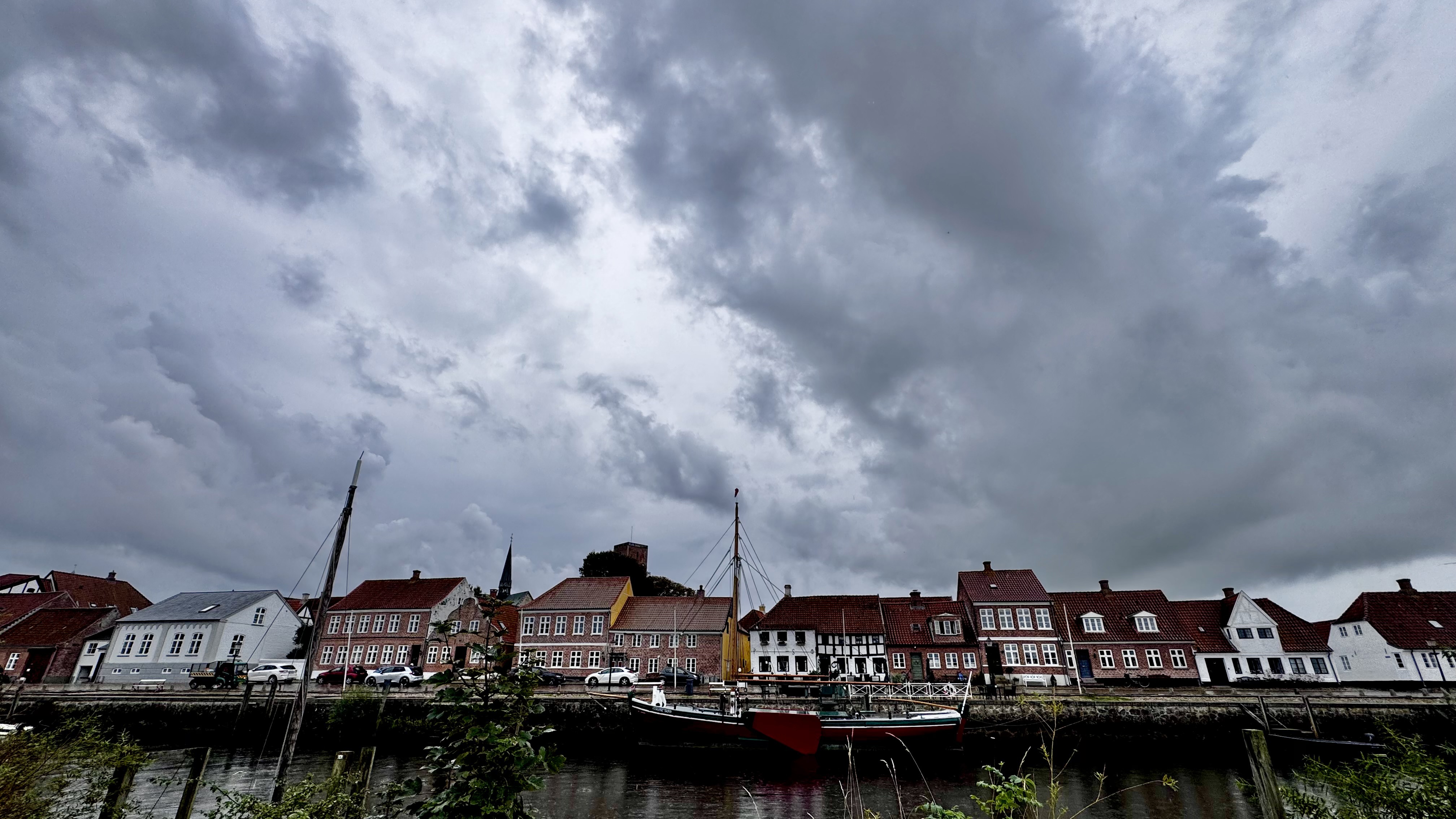 Regn på vej: Se, hvornår det rammer hos dig