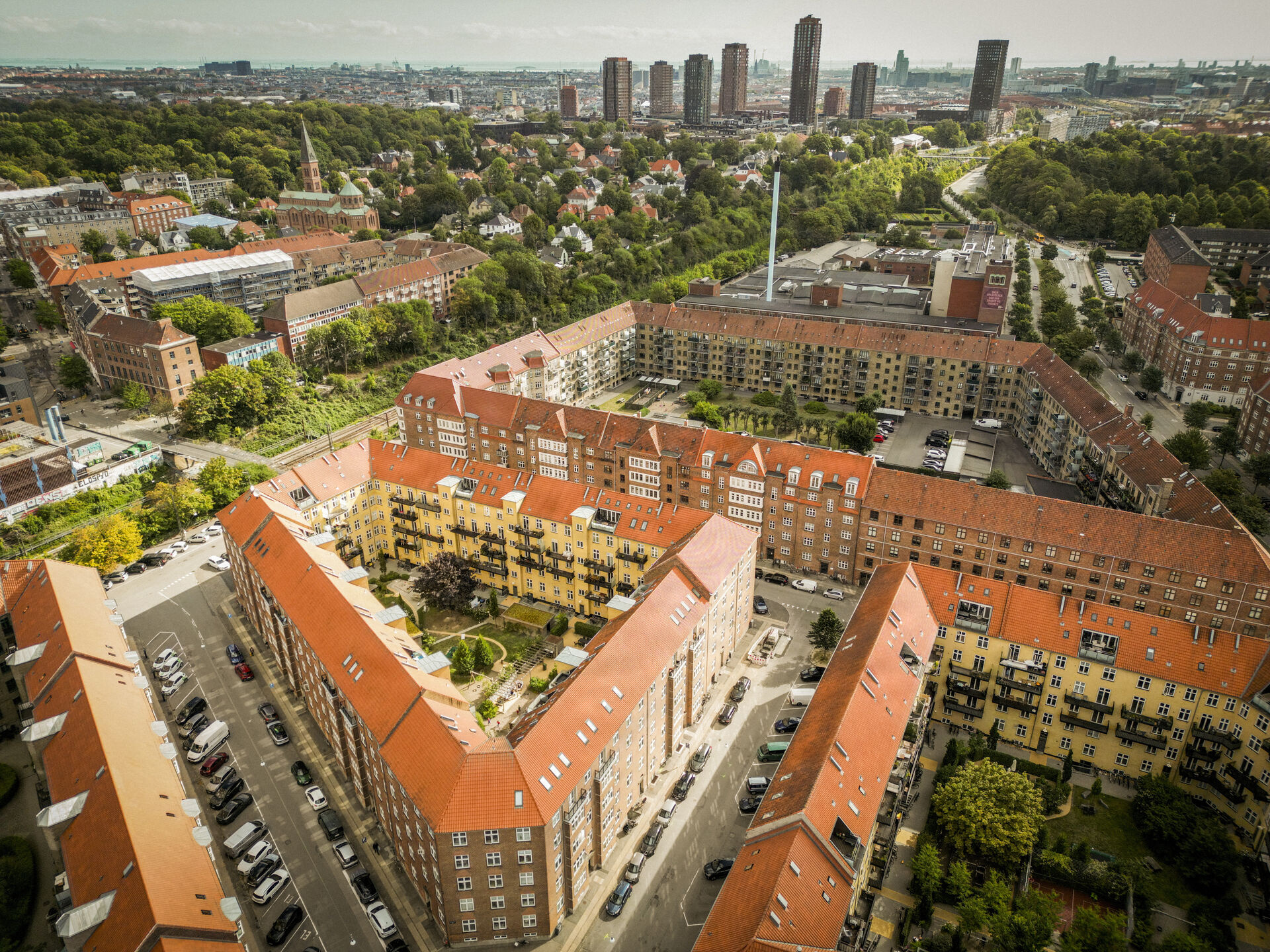 Københavnske lejligheder falder igen i pris, mens Aarhus når en ny milepæl
