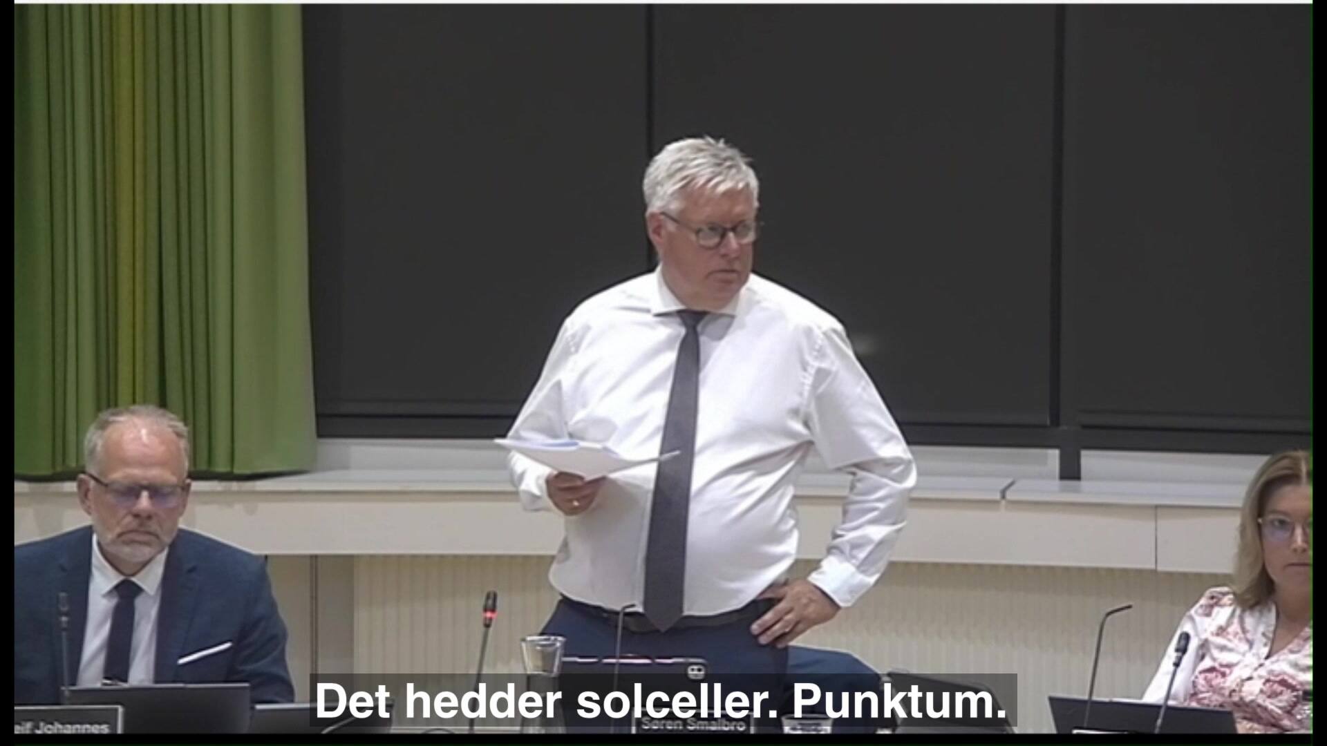Her bliver byrådsmedlem bedt om ikke at sige ’jernmarker’ i byrådssalen
