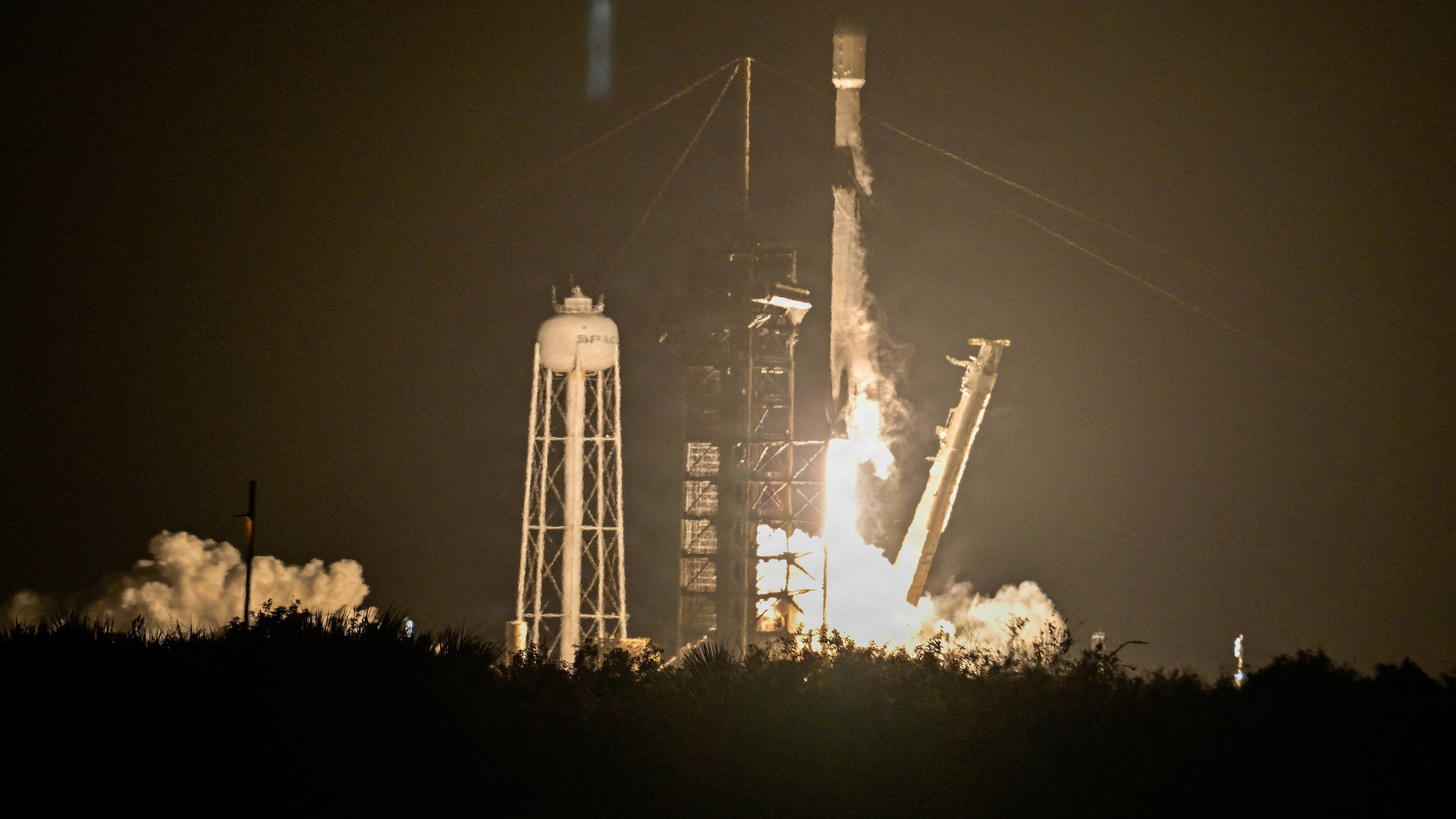 SpaceX-raket menes at have ramt Månen ved et uheld