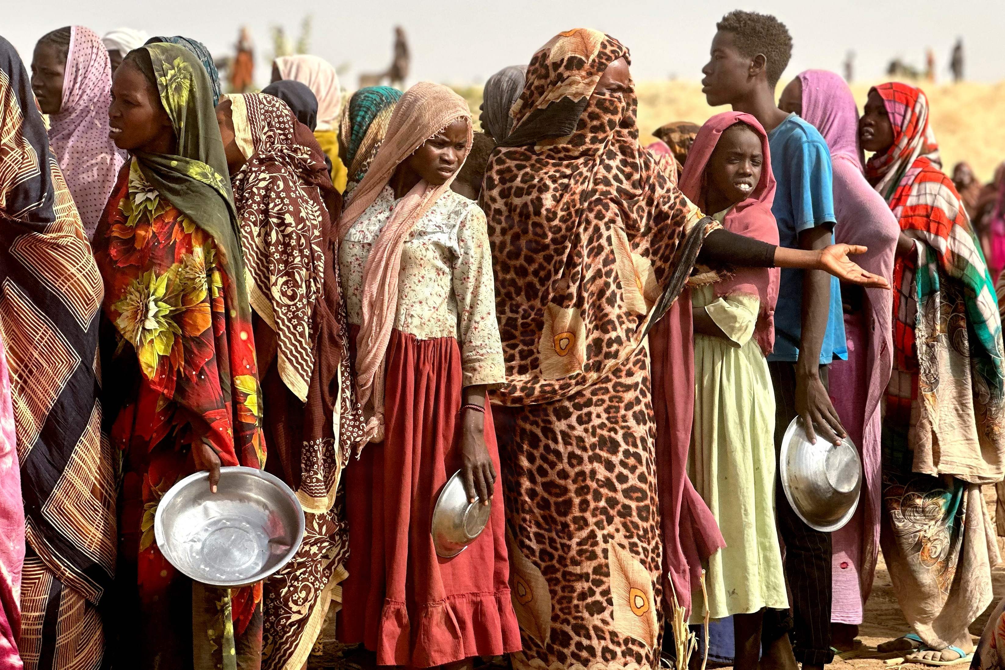 Katastrofen i Sudan er allerede af 'historiske proportioner' - nu øger tørke risikoen for hungersnød