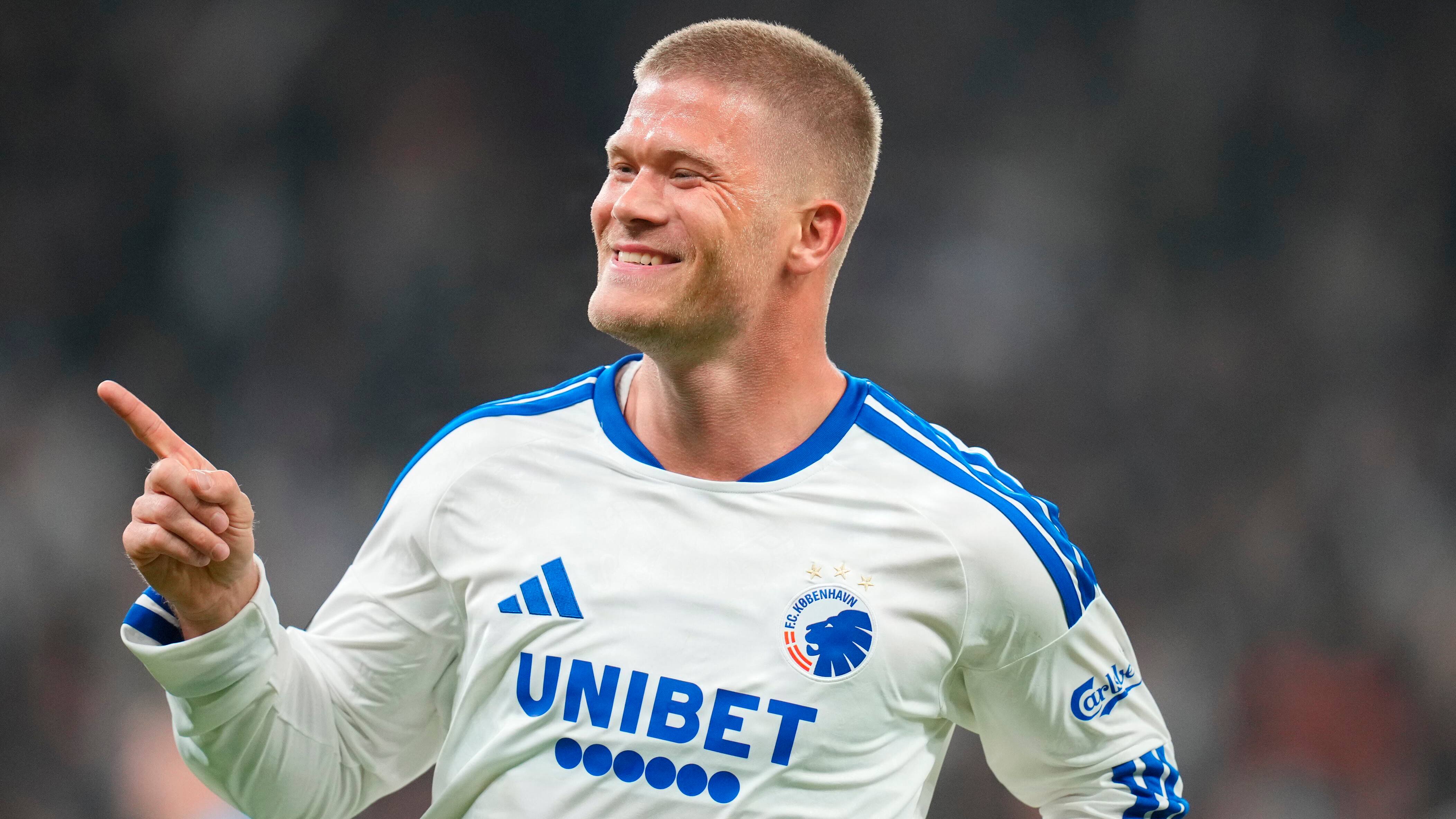 Cornelius netter to gange i sikker FCK-sejr - FCN redder uafgjort