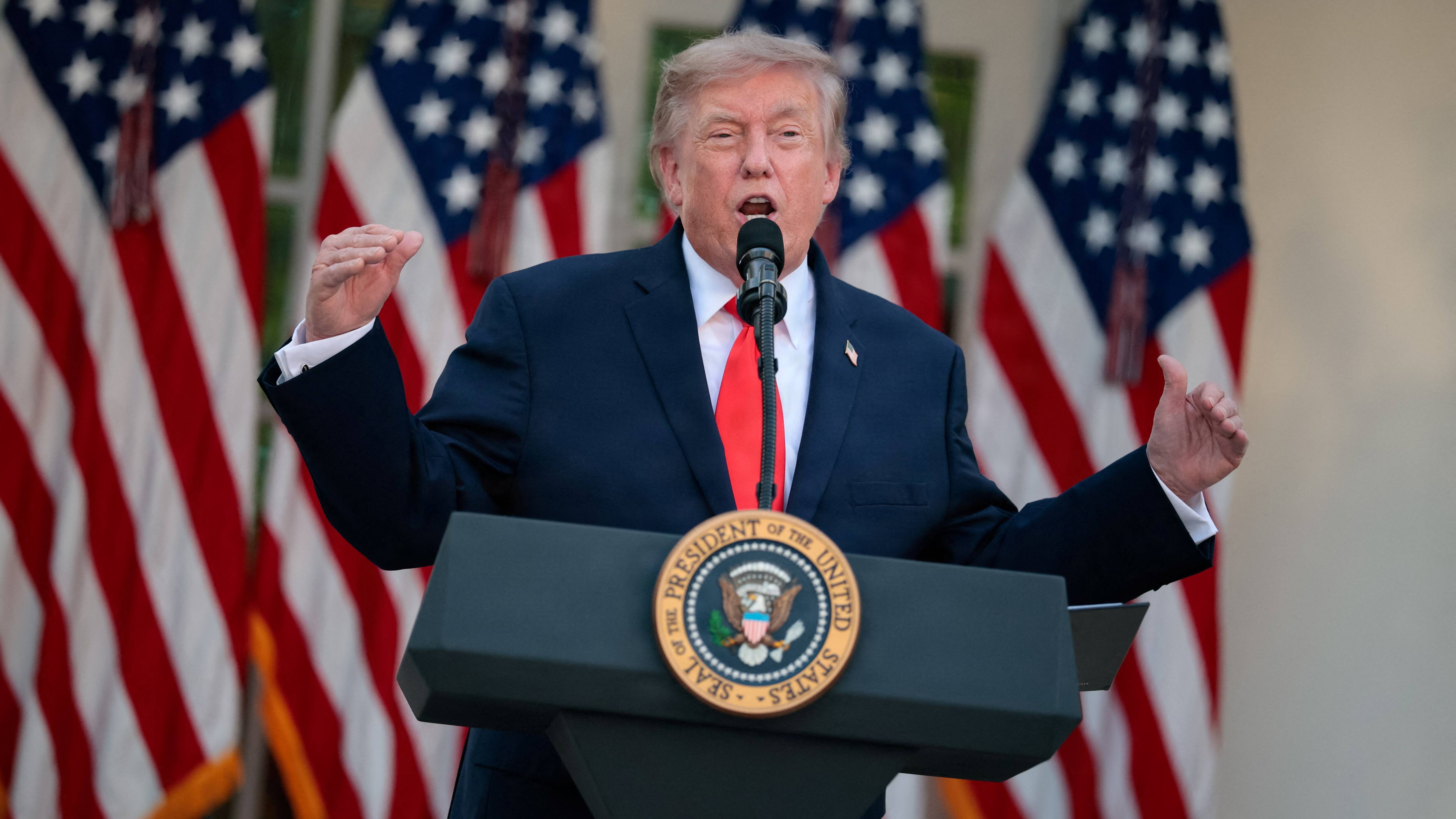 Trump anklager Iran for brud på våbenhvilen: Komplet løgn, siger Iran