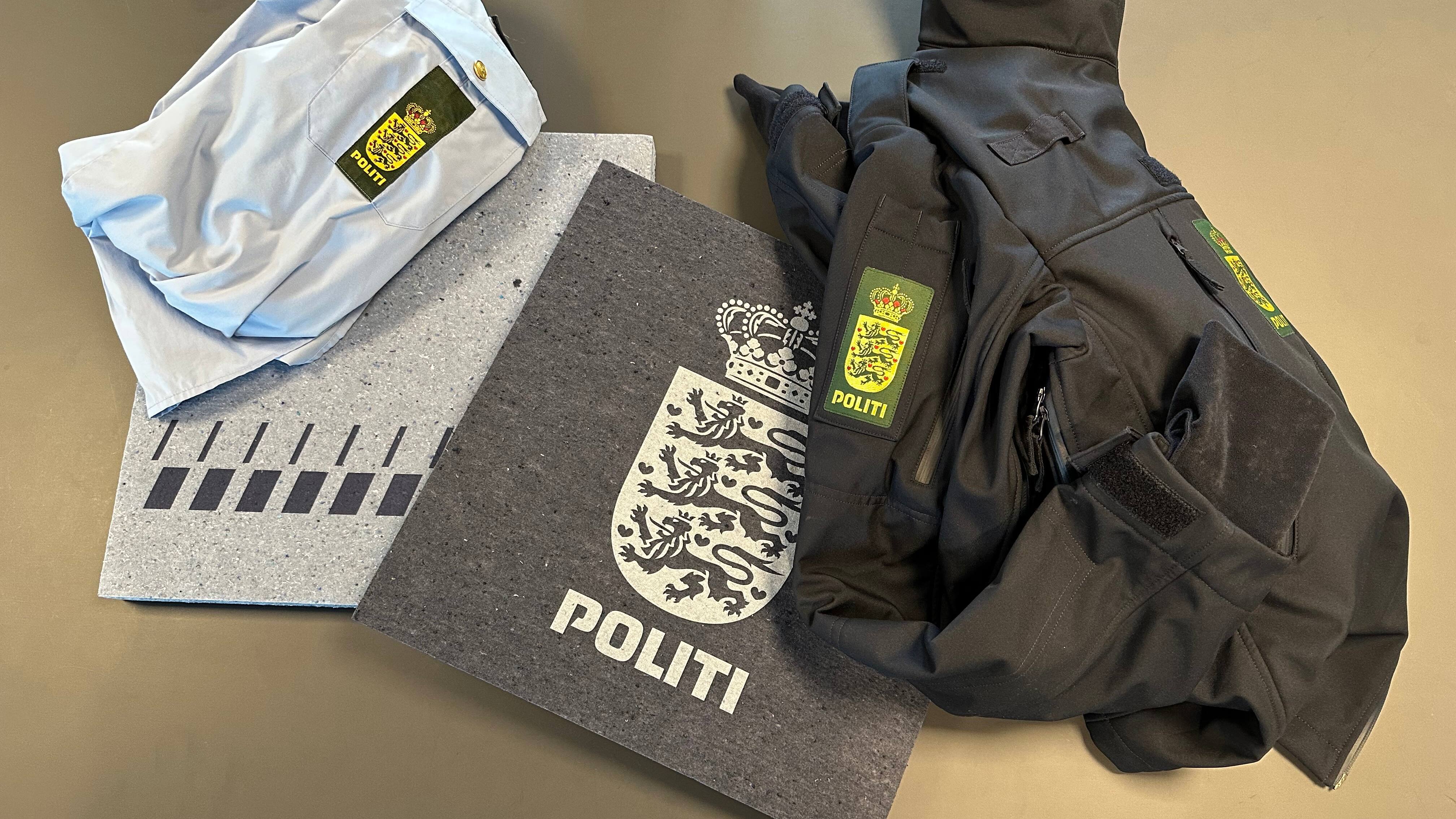 Kasserede politiuniformer bliver til akustikplader
