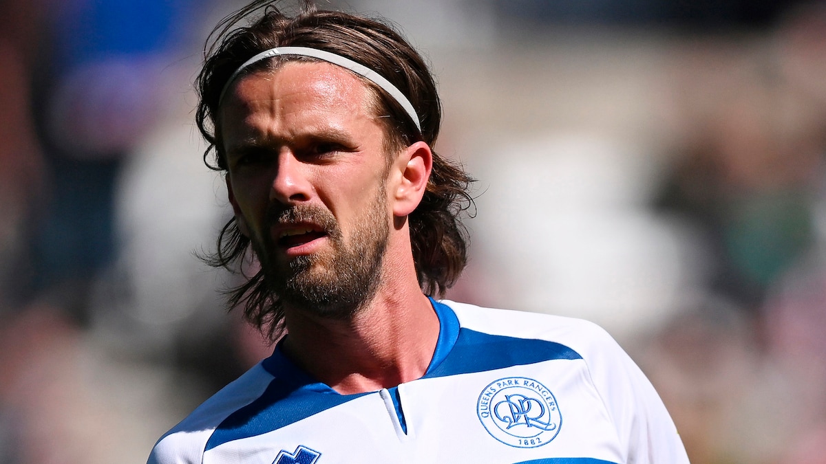 Må en fodboldspiller kun spille fodbold? Spørgsmålet har hængt længe ...