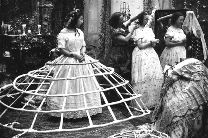 Lagring træfning Patent QUIZ Big booty og pressede tarme: Har du styr på 1800-tallets hotteste  fashion? | Danmarkshistorien | DR