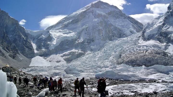 Lækker vitalitet midtergang 200 døde bjergbestigere ligger stadig på Mount Everest: 'Green Boots' har  ligget der i 23 år | Udland | DR